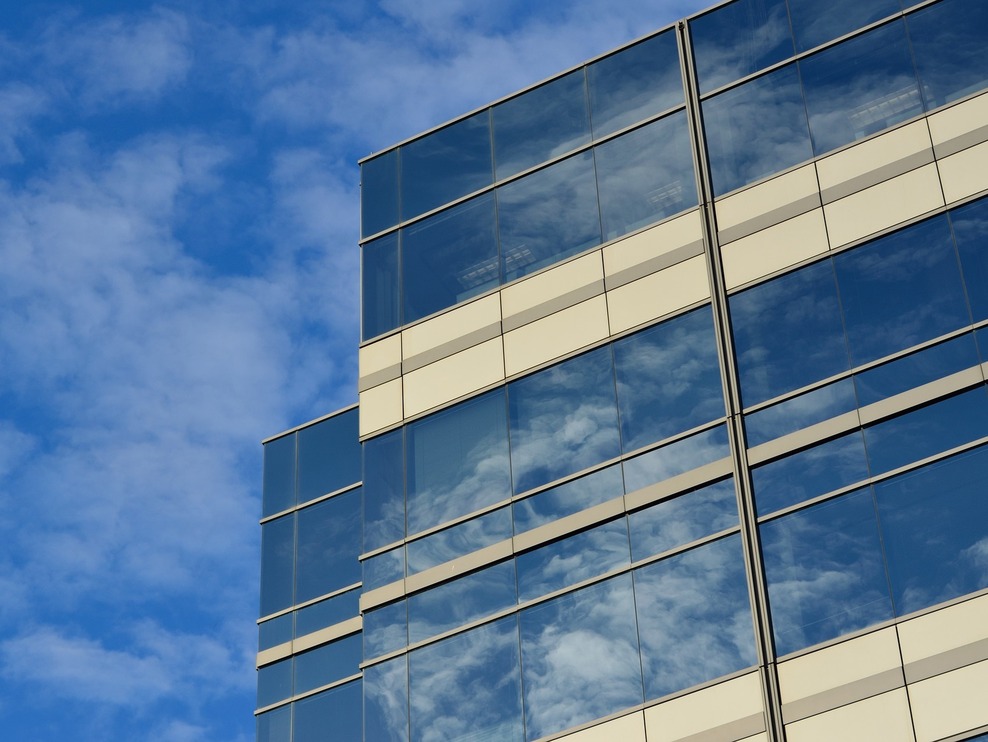 Fassade eines Bürogebäudes